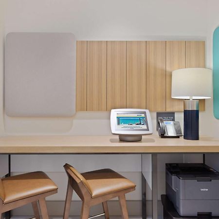 Hilton Garden Inn ホームステッド エクステリア 写真