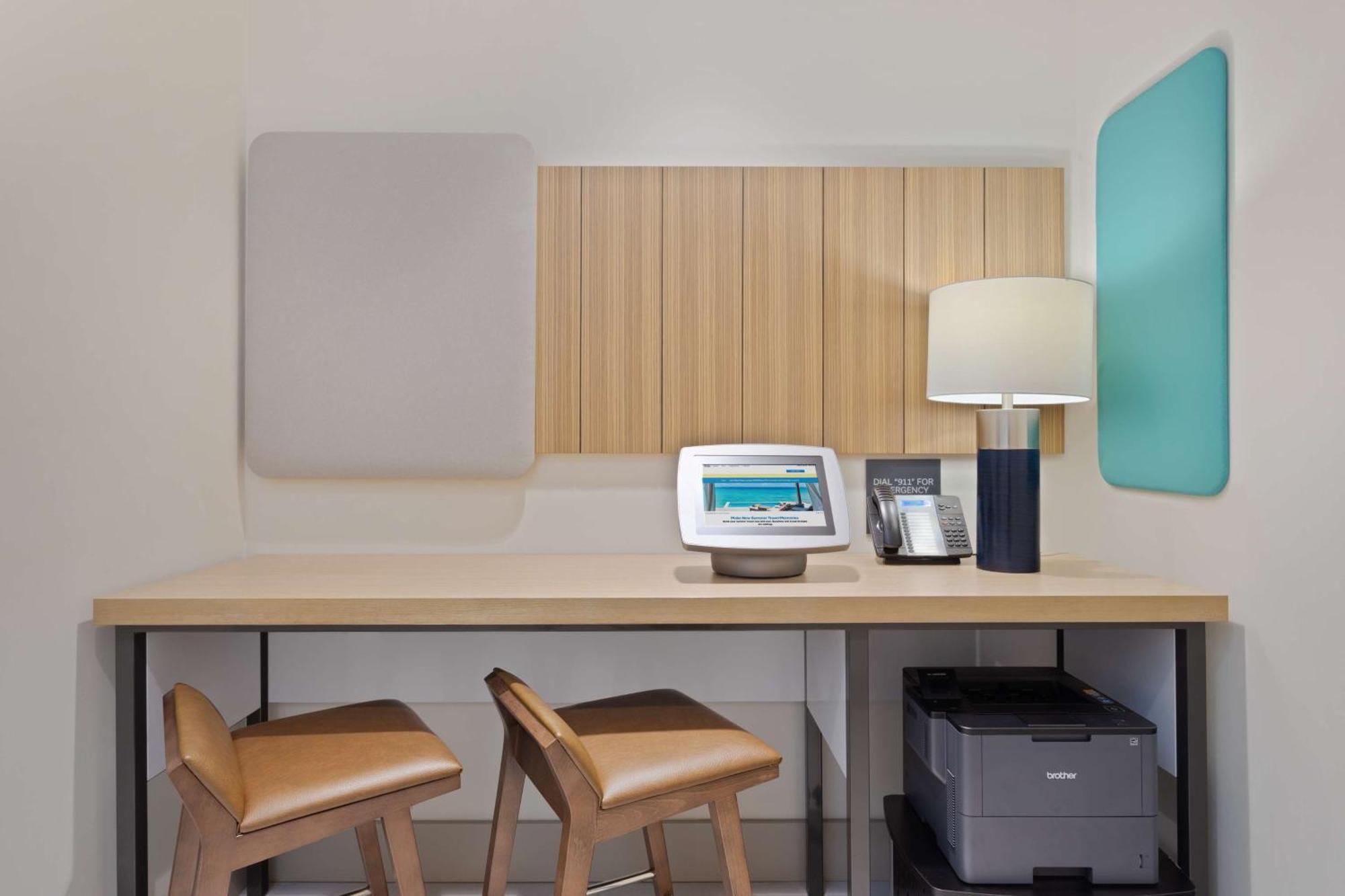 Hilton Garden Inn ホームステッド エクステリア 写真