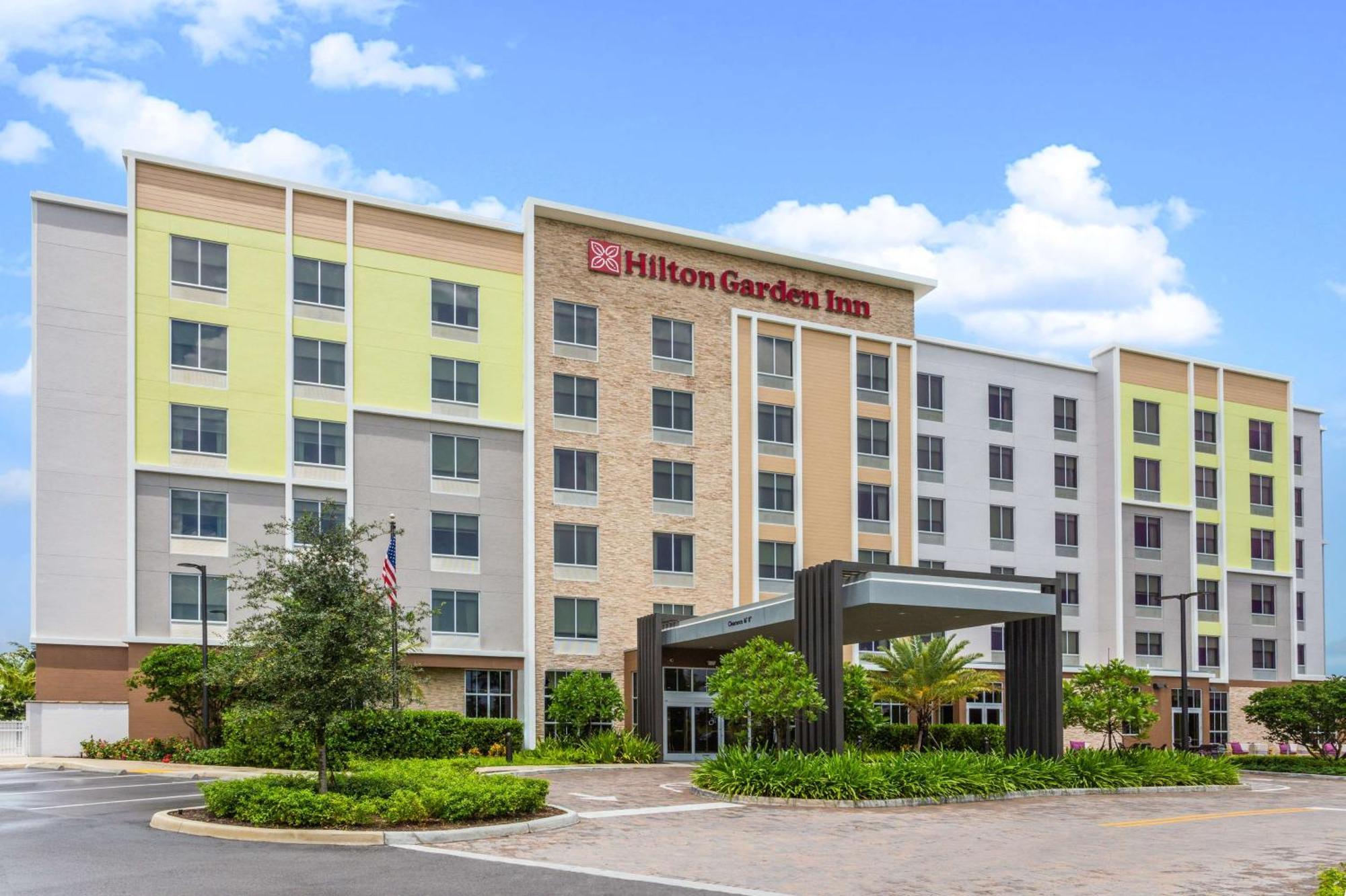 Hilton Garden Inn ホームステッド エクステリア 写真
