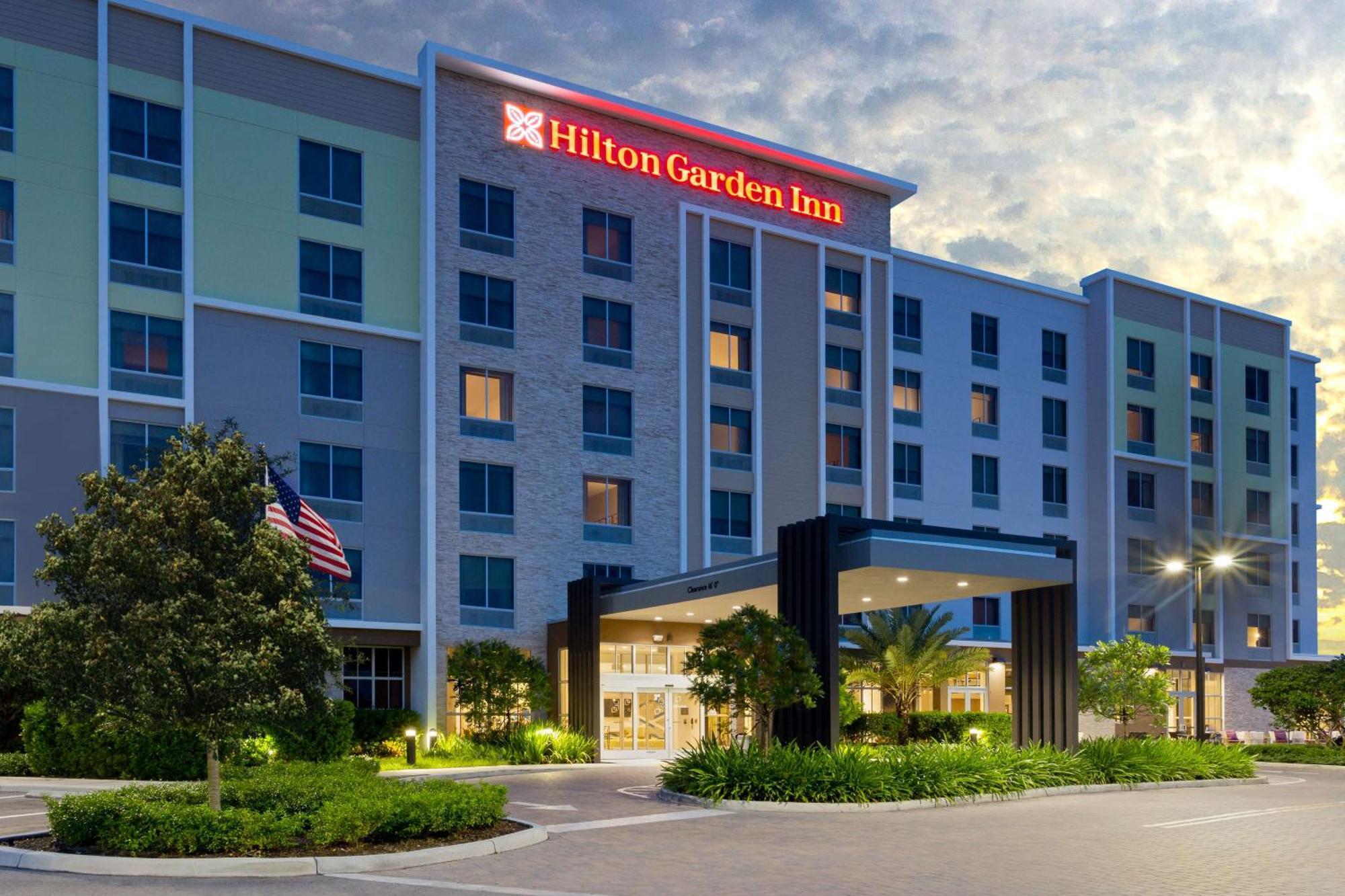 Hilton Garden Inn ホームステッド エクステリア 写真